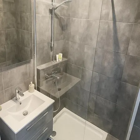 4 Couchages - A 12 Min De La A Pied - Wifi Inclus - Parking Et Linge En Option Διαμέρισμα