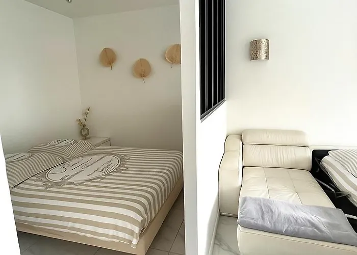 Apartment 4 Couchages - A 12 Min De La A Pied - Wifi Inclus - Parking Et Linge En Option