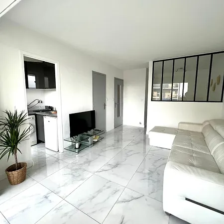 4 Couchages A 12 Min De La A Pied Avec Wifi, Le Parking Est En Option