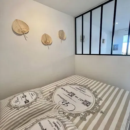 Apartment 4 Couchages A 12 Min De La A Pied Avec Wifi, Le Parking Est En Option *