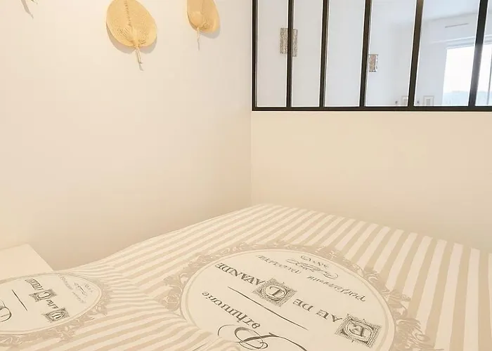 4 Couchages - A 12 Min De La A Pied - Wifi Inclus - Parking Et Linge En Option Apartment Antibes